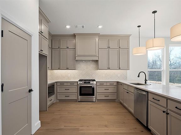 6th image of this home