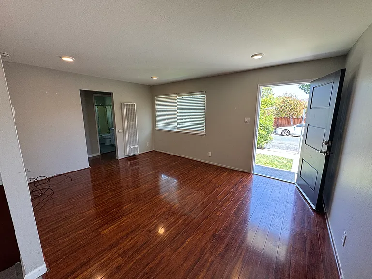 704 Fulton St #1 — Photo 5