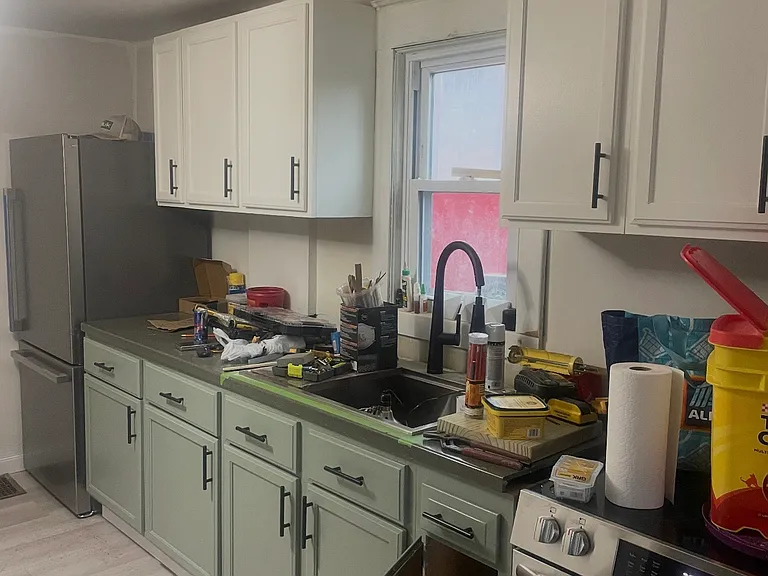 27 Bernice St — Photo 5