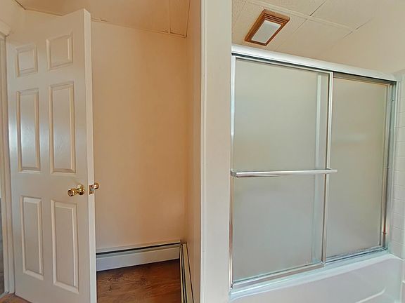 3rd image of 402 W 3rd St #1