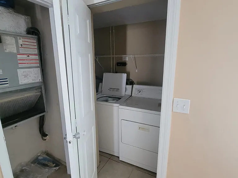 1808 Hacienda Way — Photo 4