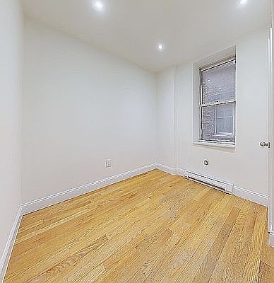 5th image of 220 W 107th St #1Z