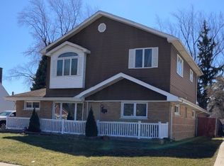 5121 W 82nd Pl, Burbank, IL