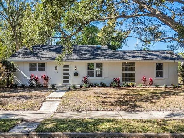 218 32nd St W, Bradenton, FL 34205