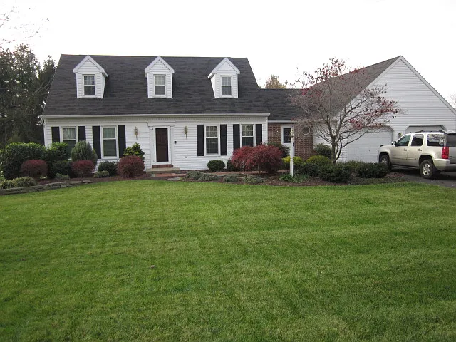 97 Magnolia Dr photo 1