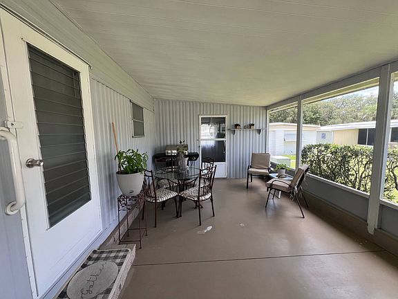 4th image of 25843 Hacienda Dr