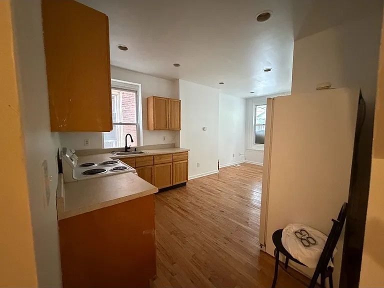 215 Buckingham Pl #1 — Photo 6