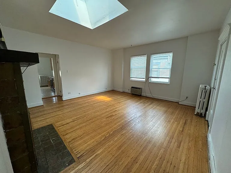 706-708 Summerlea Street — Photo 34