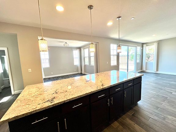 4th image of 1337 Larkspur Dr