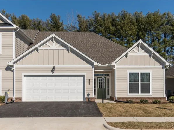 8680 Hope Farm Ln, Mechanicsville, VA 23111