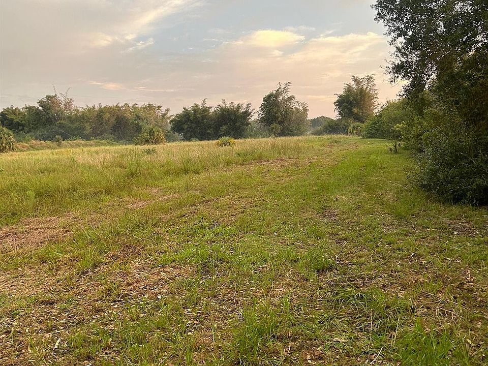 1st image of 10115 NE 20th Lane