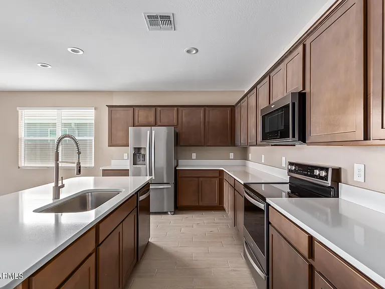 36501 N Senepol St — Photo 12