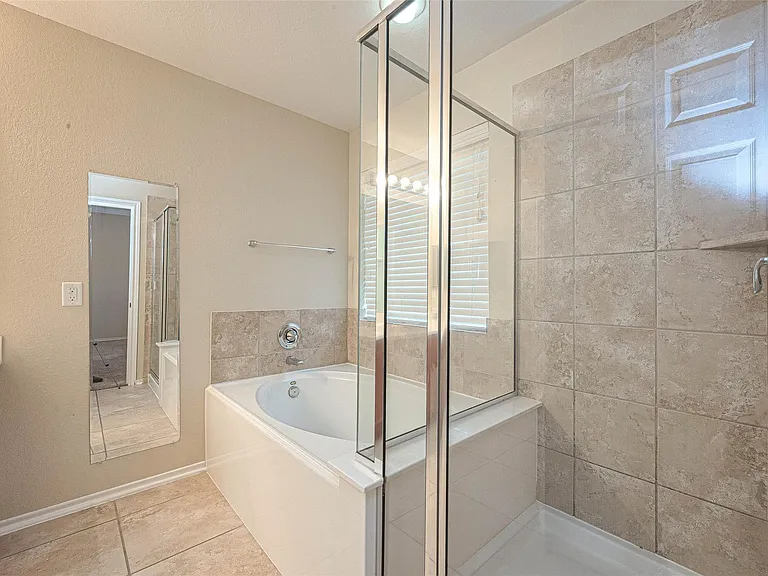 24630 Folkstone Cir — Photo 24