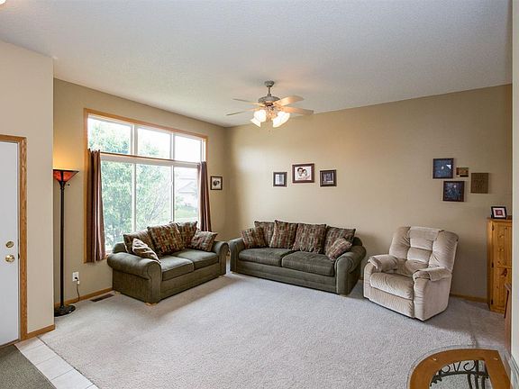 5th image of 845 Kiowa Dr