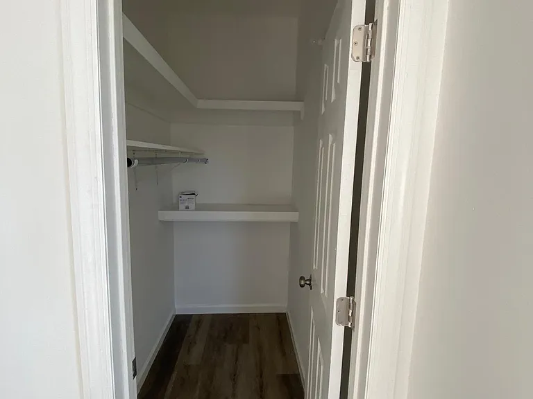 987 E 19th St #2 — Photo 12