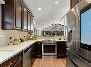 658 W Hill Rd, Stamford, CT 06902