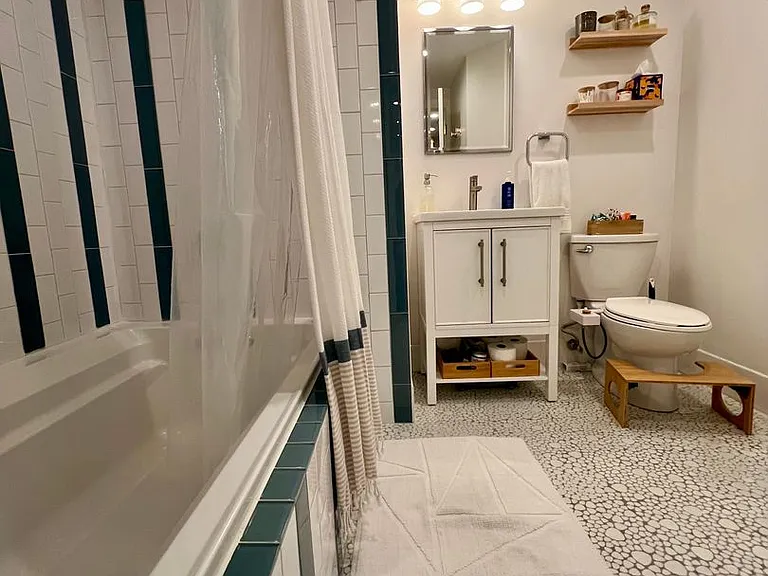 136 N Bread St #422 — Photo 39