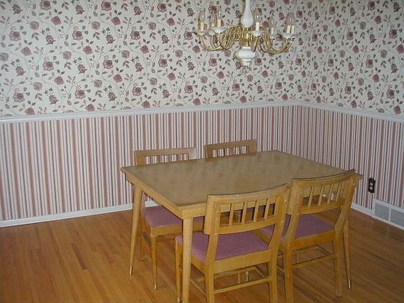 Formal dining room