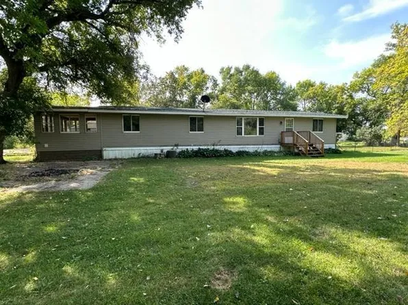 307 3rd Ave, Johnson, MN 56236