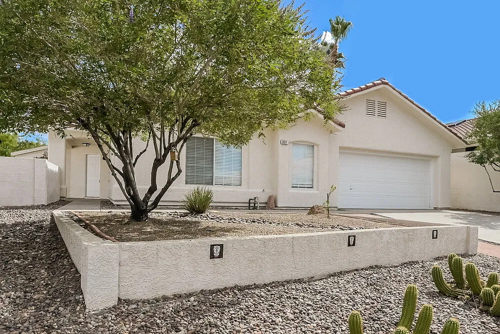 3 bed, 3.0 bath, 2179 sqft, $3,670 — Photo 3