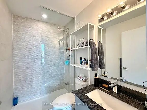 5th image of 630 Greenwood Ave #312