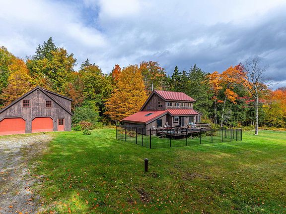 3rd image of 628 Moss Brook Road