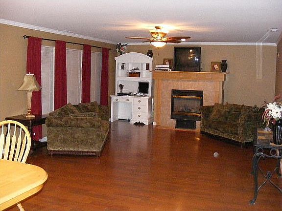 3rd image of 18504 93rd Ave E