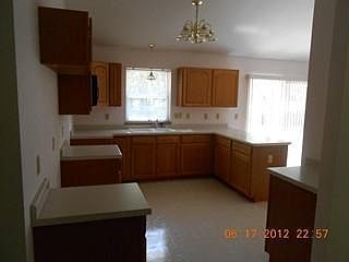 4th image of 2445 E Moraine Dr