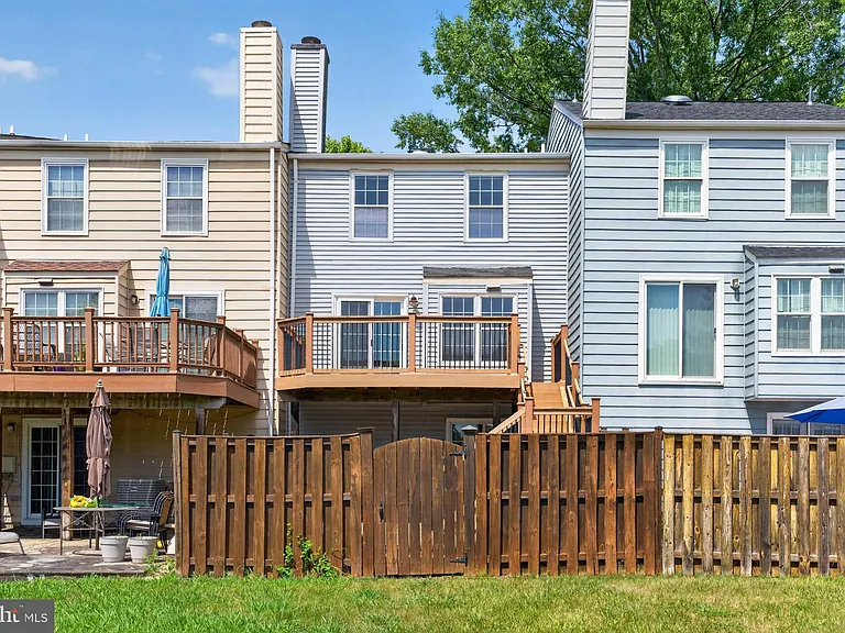 6453 Linleigh Way — Photo 29
