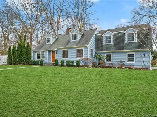 11 Edgerton Court, Darien, CT 06820