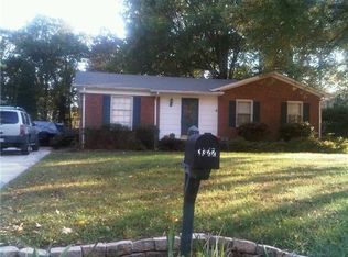 3322 Warwick Dr, Jamestown, NC 27282