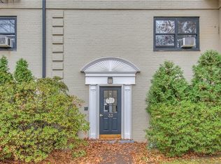 33 Manchester Rd #1, Eastchester, NY 10709