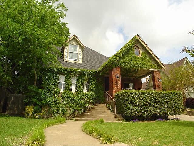 1st image of 6823 Vivian Ave