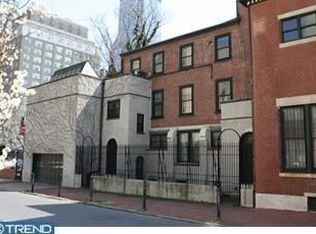 131 N 20th St, Philadelphia, PA 19103