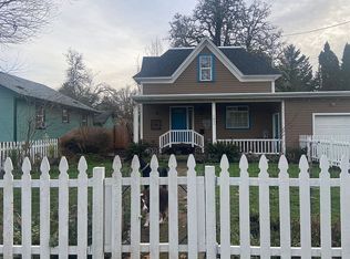 1653 W Main St, Cottage Grove, OR 97424