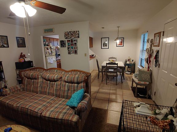 4th image of 421 Teal Ln APT B