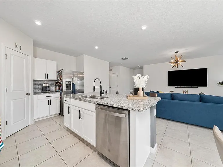 145 Silver Maple Bnd — Photo 16