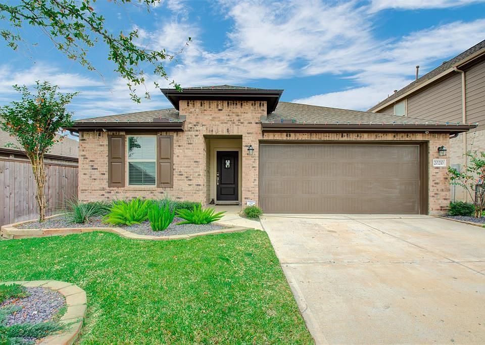 1st image of 20210 Creekdale Bend Dr