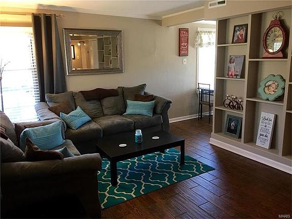 2nd image of 6 Saint Celeste Dr