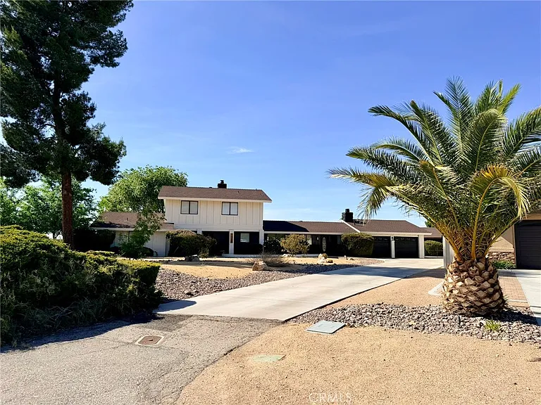 19230 Pinto Way — Photo 10
