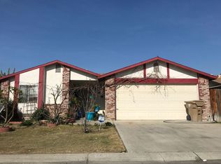 4804 Millbrook Way, Bakersfield, CA 93313