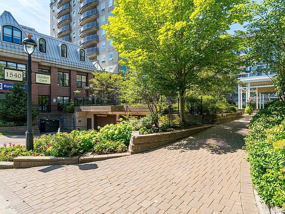 2nd image of 1540 Summer St #302