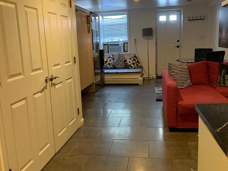 315 5th St — Photo 6