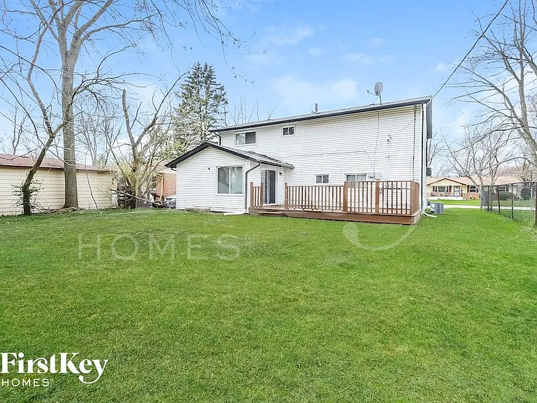 803 Blackhawk Dr — Photo 15