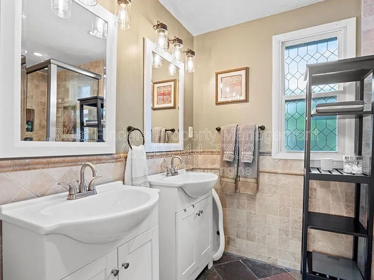 2623 Forbes St — Photo 18
