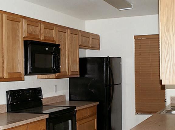 5th image of 210 N Val Verde Cir #A & B
