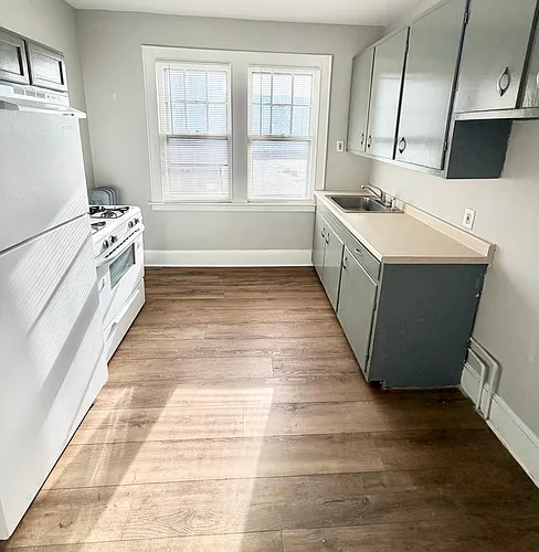 619 Campbell Ave #4 Photo 1
