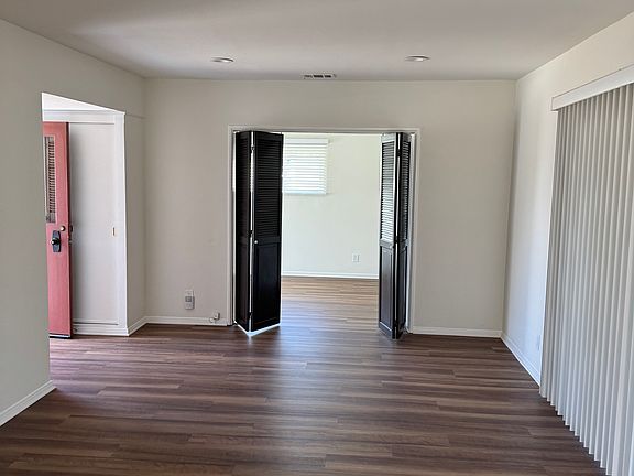 3rd image of 16514 Wilton Pl