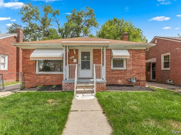 4127 Howard St, Lincoln Park, MI 48146