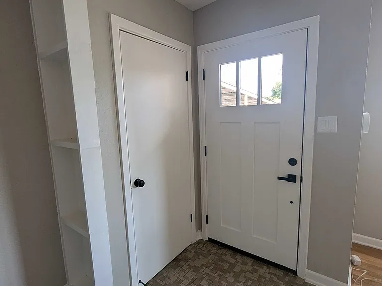 310 Hialeah Ave — Photo 12